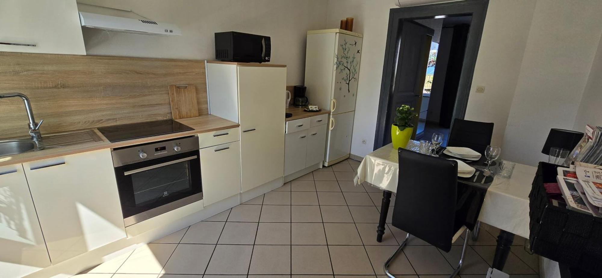 Apartment Avec Jardin A *
